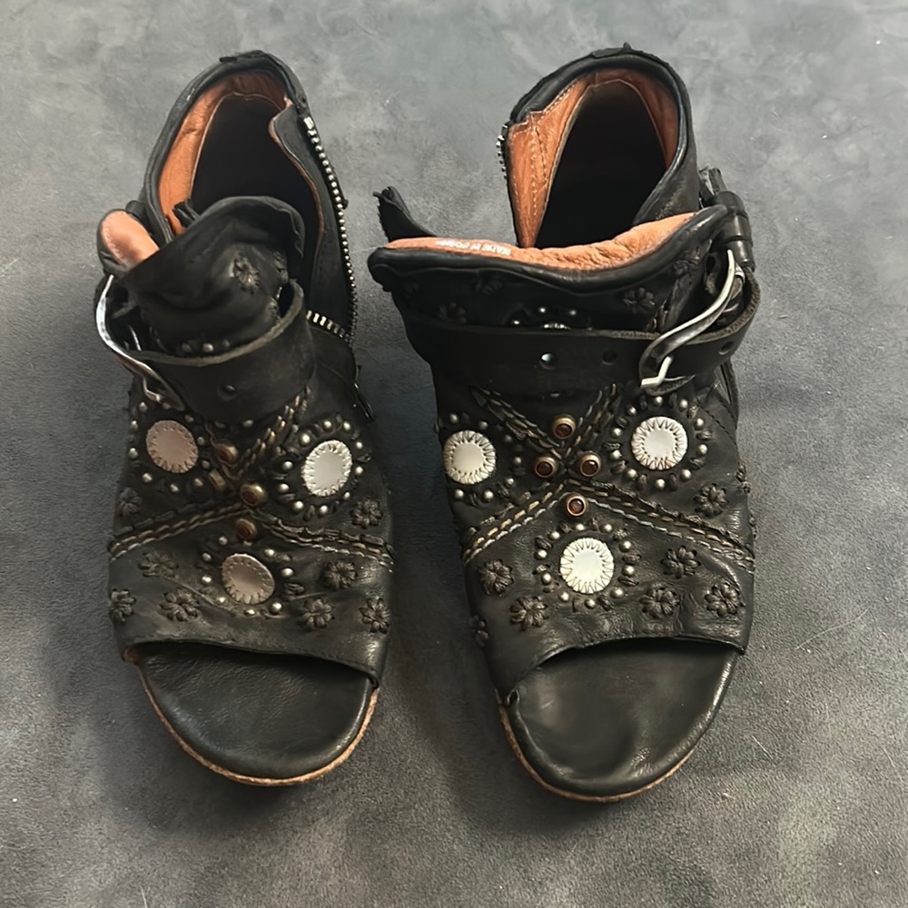 Freebird Sandals